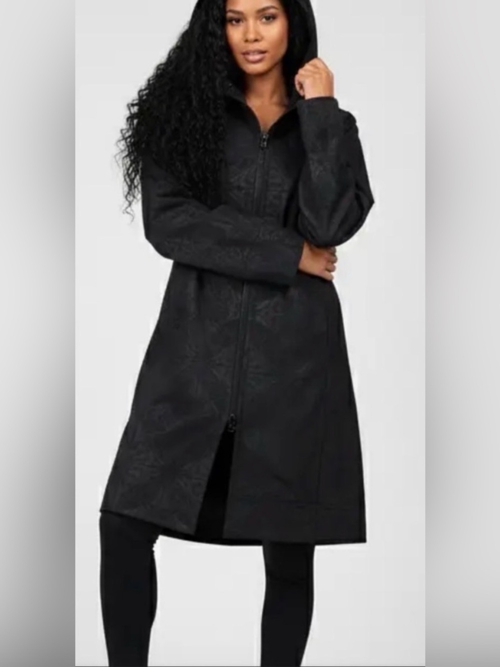 #18RARE!!! lululemon Apres Yoga Jacket in black featuring a "Dance in the Snow"